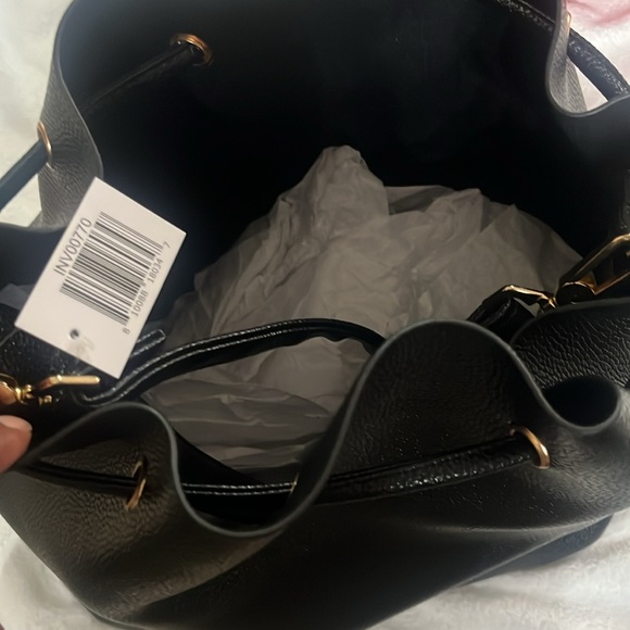 Large black bag - Picture 2 of 4